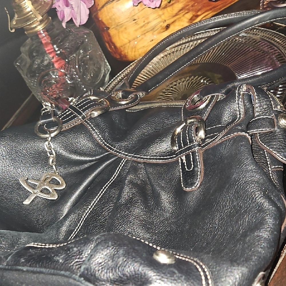 b. makowsky Black Leather Shoulder Bag, Heavy Silver Hardware&White Stitching - Picture 3 of 16
